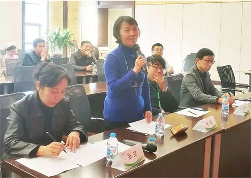 8北京慈銘金牌客服醫(yī)生大賽評委點評.jpg 8北京慈銘金牌客服醫(yī)生大賽評委點評.jpg